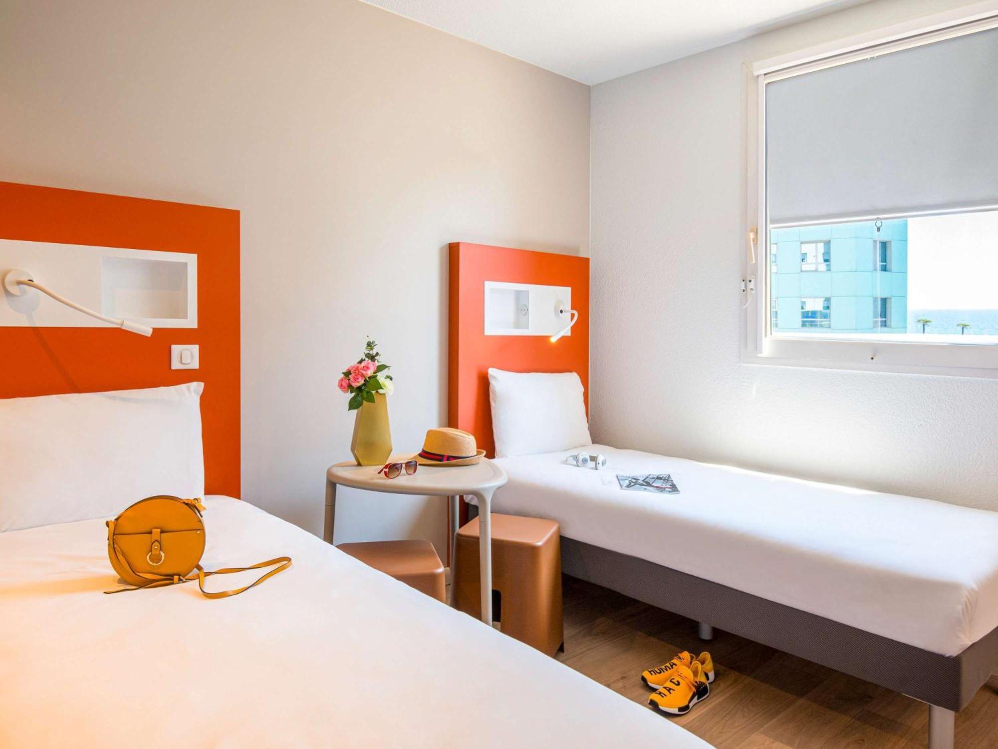 ไอบิส บัดเจ็ต นีซ คาลิฟอร์เนีย ล็องวาล Hotel ภายนอก รูปภาพ