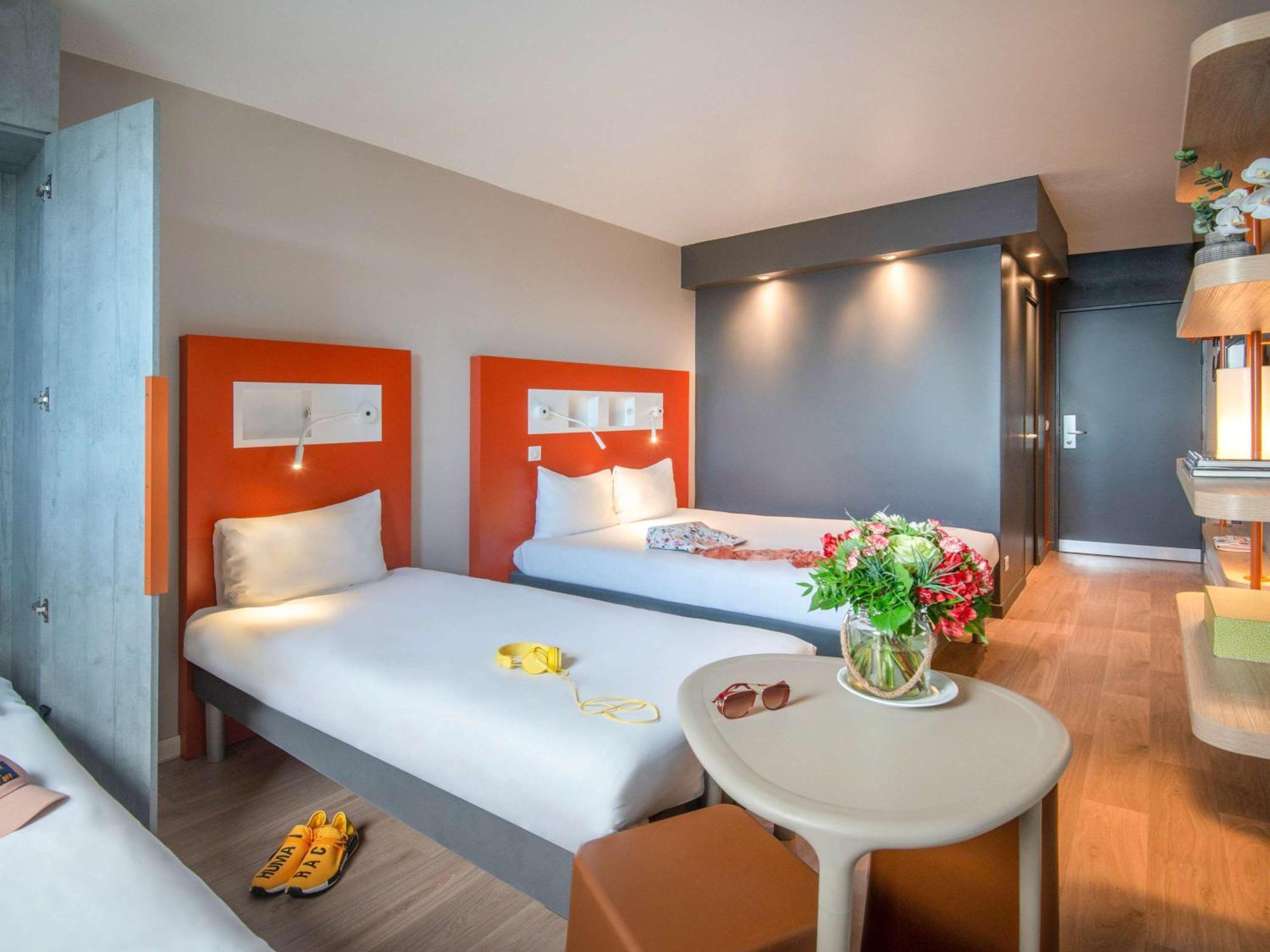 ไอบิส บัดเจ็ต นีซ คาลิฟอร์เนีย ล็องวาล Hotel ภายนอก รูปภาพ
