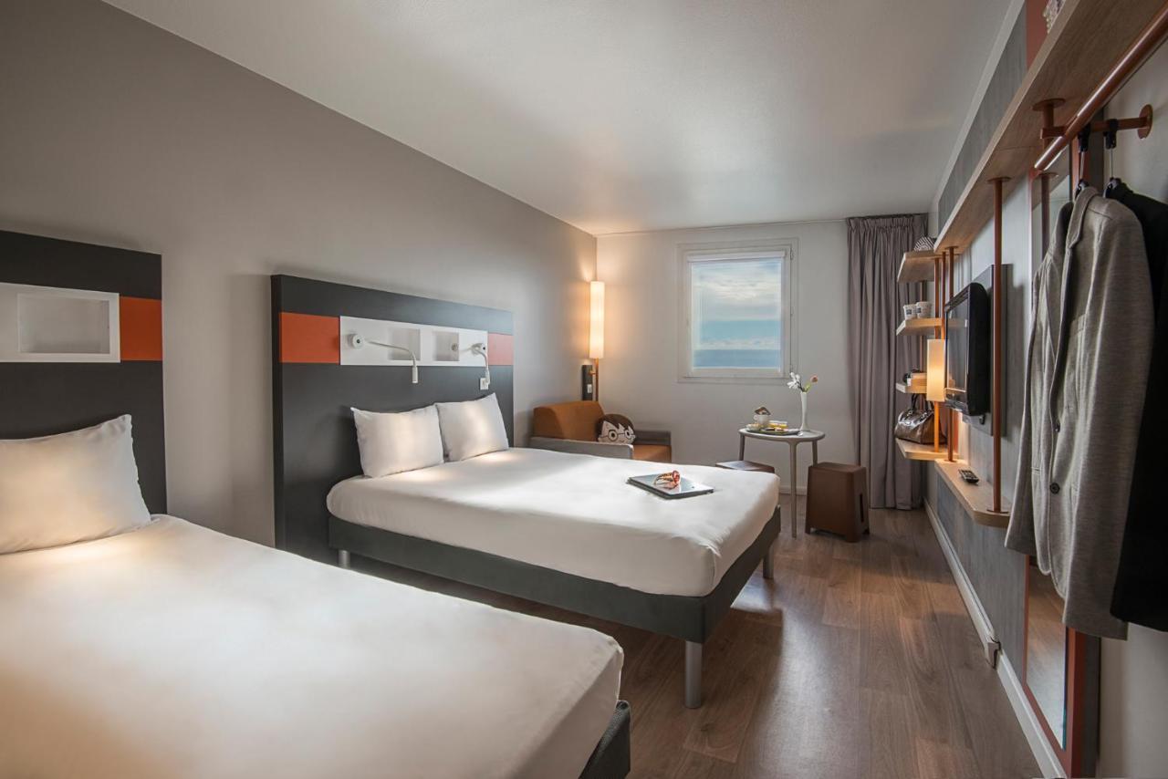 ไอบิส บัดเจ็ต นีซ คาลิฟอร์เนีย ล็องวาล Hotel ภายนอก รูปภาพ